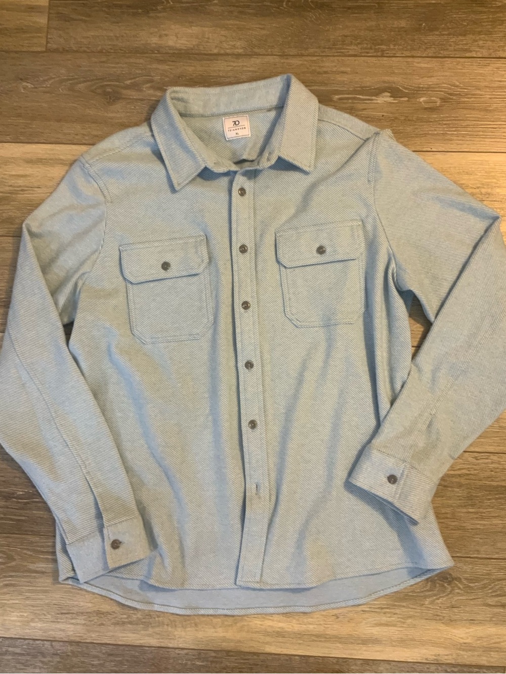 7 Diamonds Light Blue Casual Button-Down Shirt with Chest Pockets